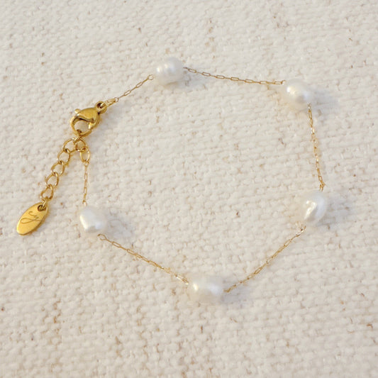 Esther Freshwater Pearl Bracelet