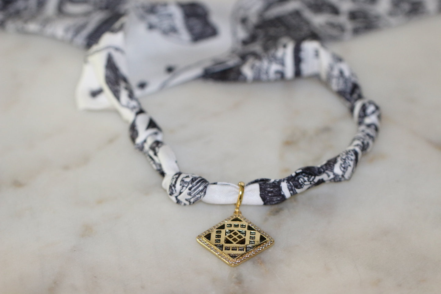 Metropolitan Luxe Scarf Necklace