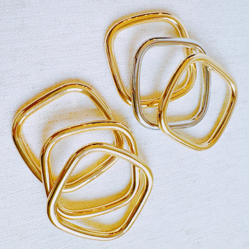 Air Light Square Bangle Set