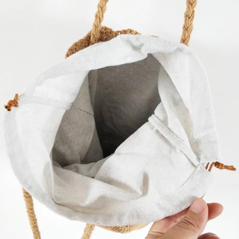 Scalloped Knit Tote Bag