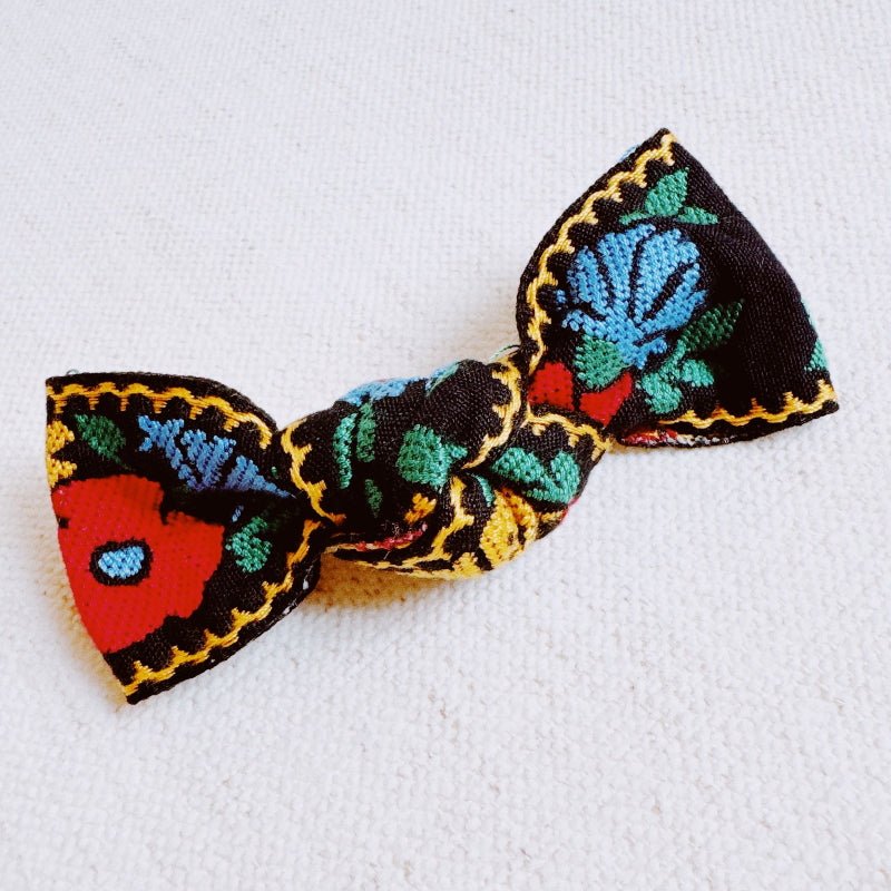 Jardin Fleur Embroidered Hair Clip