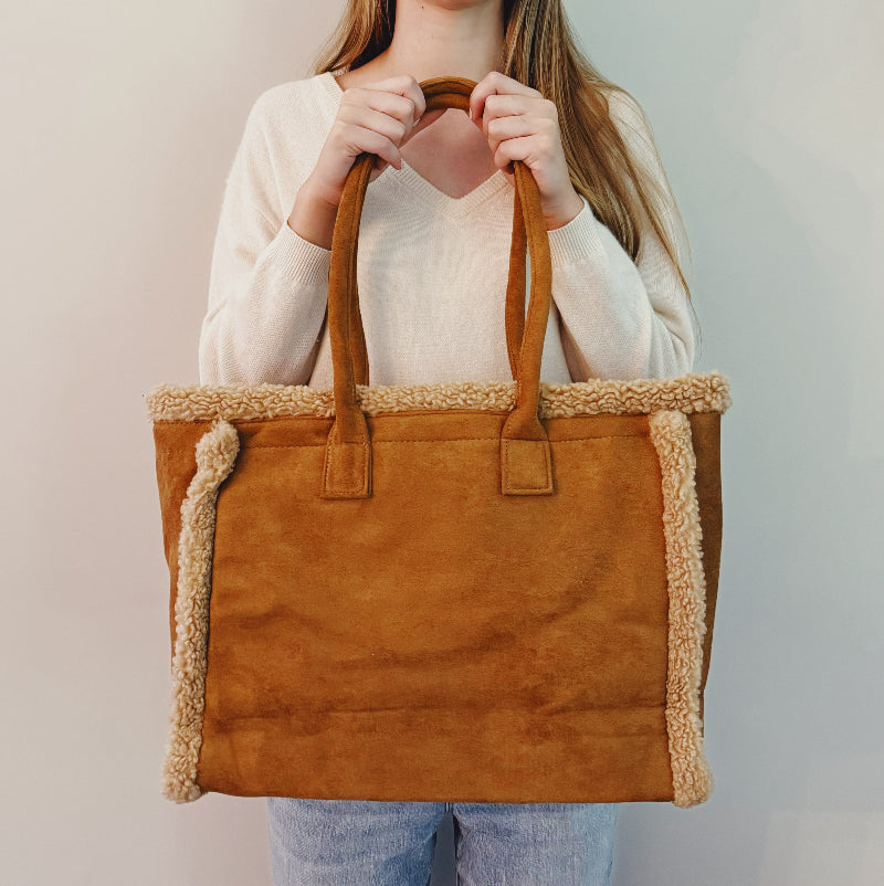 Teddy Cozy Tote